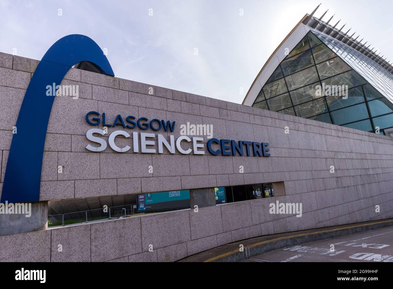 Ingresso al Glasgow Science Centre al Pacific Quay sul lungofiume del fiume Clyde a Glasgow, Scozia, Regno Unito Foto Stock