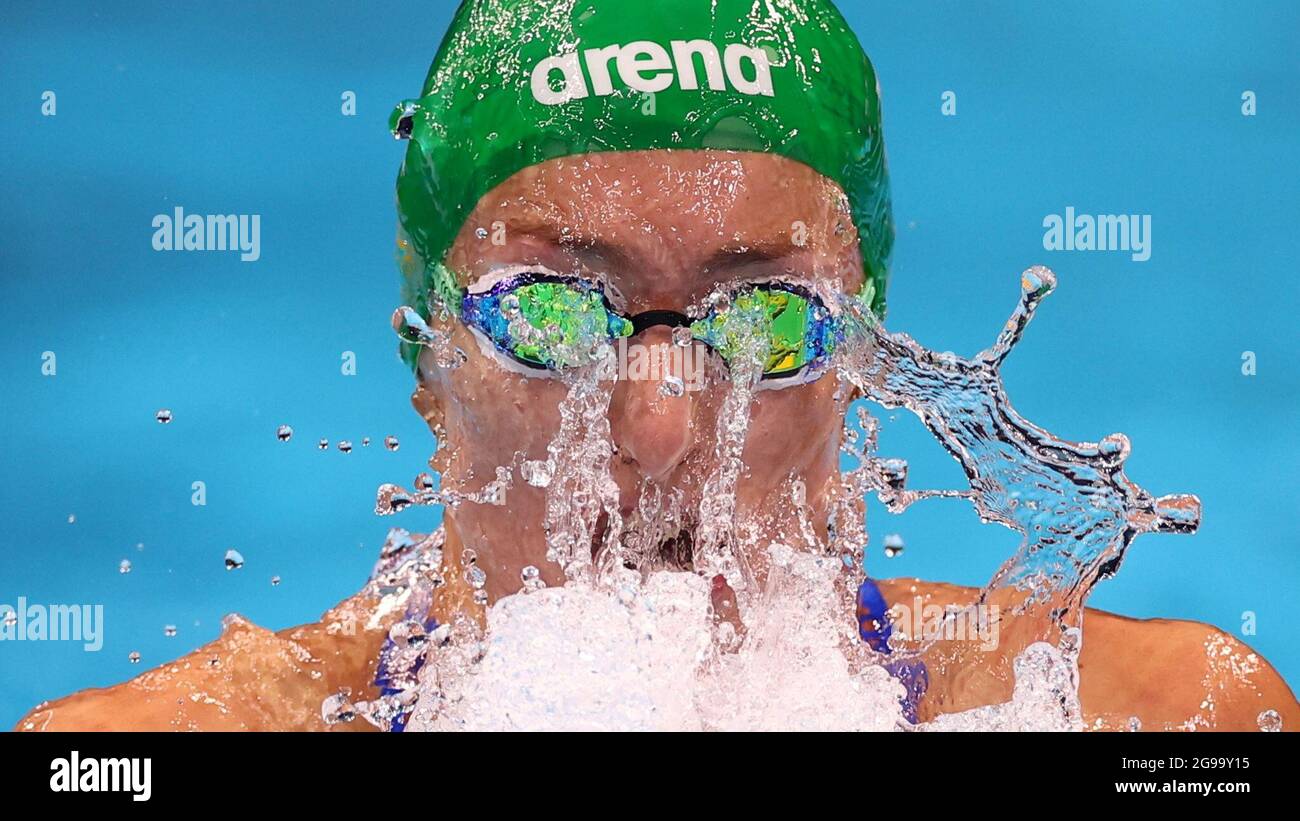 Tokyo 2020 Olimpiadi - Nuoto - Donna 100m sterno - Riscaldatori - Tokyo Aquatics Center - Tokyo, Giappone - 25 luglio 2021. Tatjana Schoenmaker del Sud Africa in azione REUTERS/Kai Pfaffenbach Foto Stock