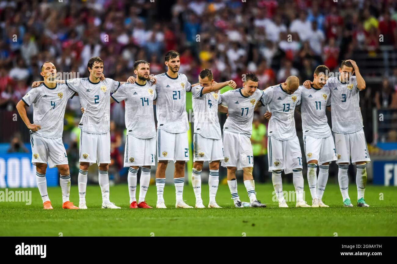 Mosca, Russia - 1 luglio 2018. I giocatori russi Sergei Ignashevich, Mario Fernandes, Vladimir Granat, Alexander Erokhin, Denis Cheryshev, Aleksandr Golo Foto Stock