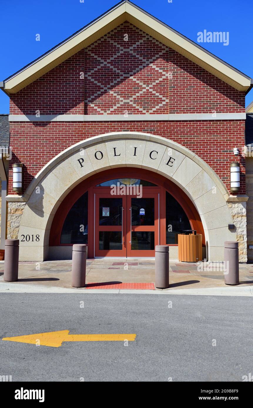 Bartlett, Illinois, Stati Uniti. Un moderno edificio della polizia in una comunità suburbana di Chicago. Foto Stock