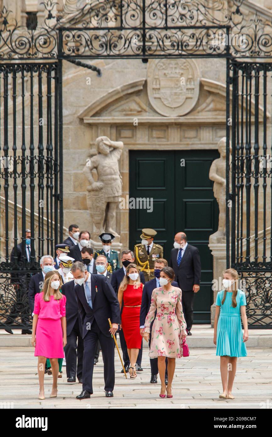 Re Felipe, la regina Letizia, la principessa Leonor e la principessa Sofia frequentano la giornata di San Giacomo alla Cattedrale di Santiago de Compostela, in Spagna, il 25 luglio 2021. Foto di Archie Andrews/ABACAPRESS.COM Foto Stock