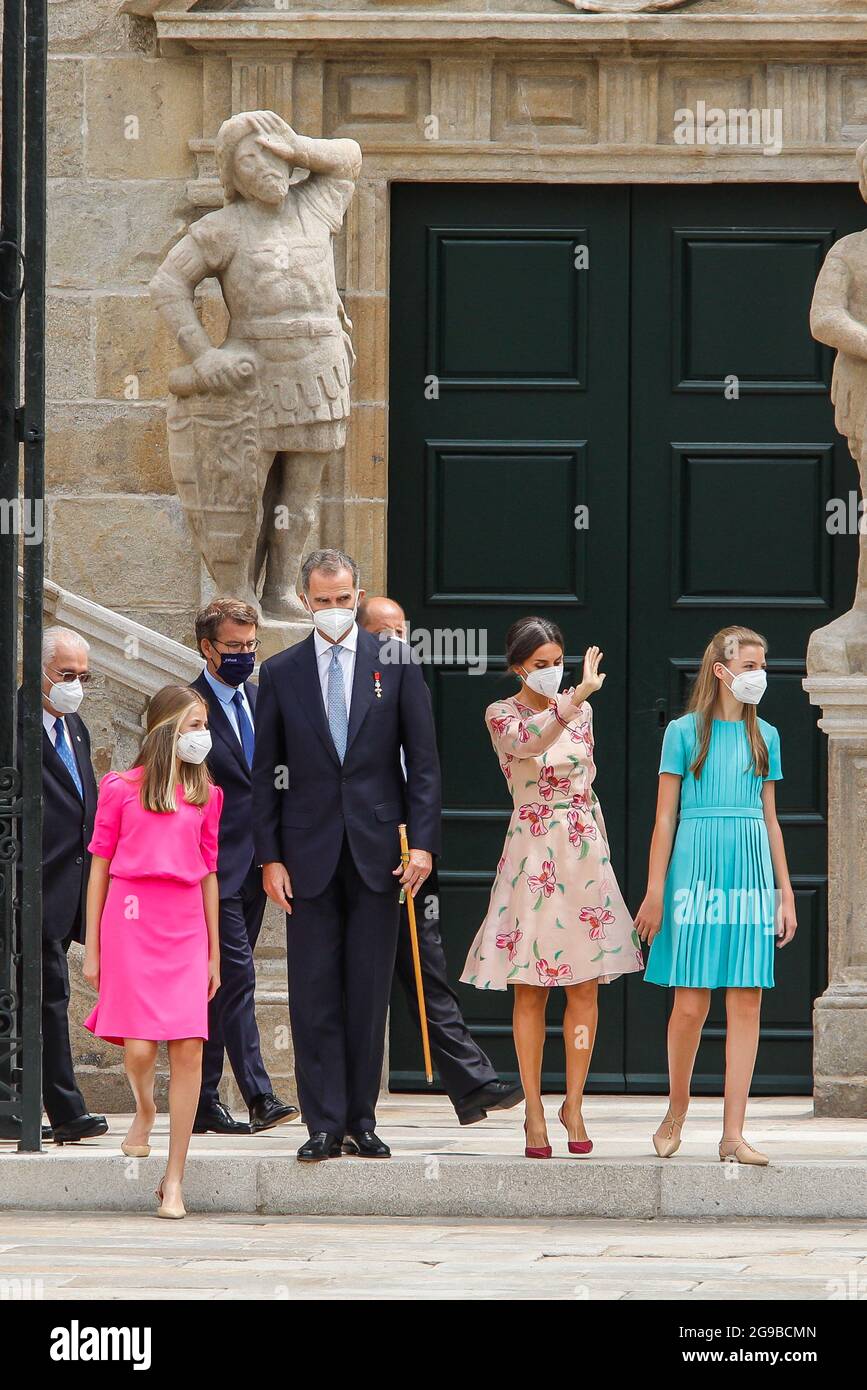 Re Felipe, la regina Letizia, la principessa Leonor e la principessa Sofia frequentano la giornata di San Giacomo alla Cattedrale di Santiago de Compostela, in Spagna, il 25 luglio 2021. Foto di Archie Andrews/ABACAPRESS.COM Foto Stock