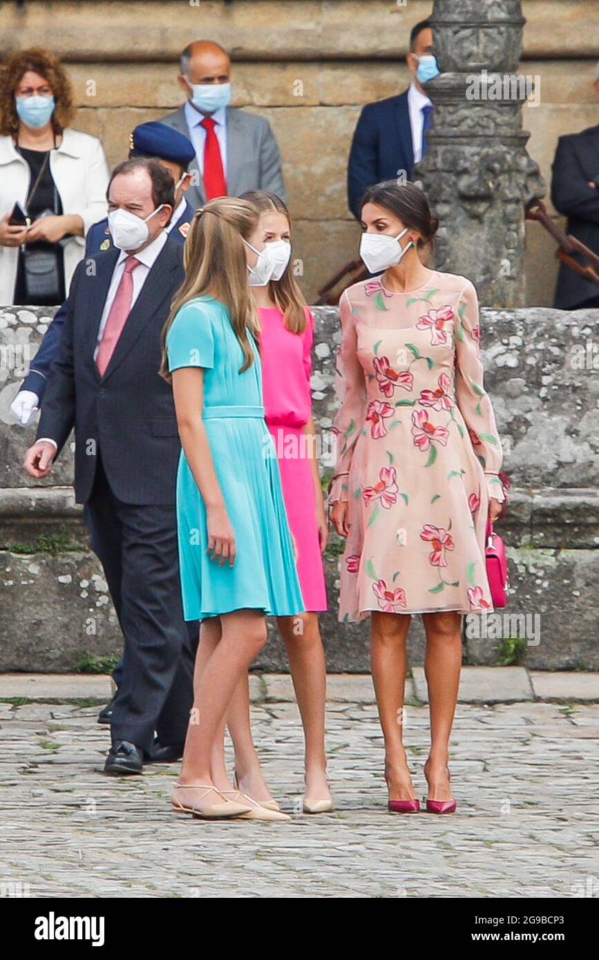 Re Felipe, la regina Letizia, la principessa Leonor e la principessa Sofia frequentano la giornata di San Giacomo alla Cattedrale di Santiago de Compostela, in Spagna, il 25 luglio 2021. Foto di Archie Andrews/ABACAPRESS.COM Foto Stock