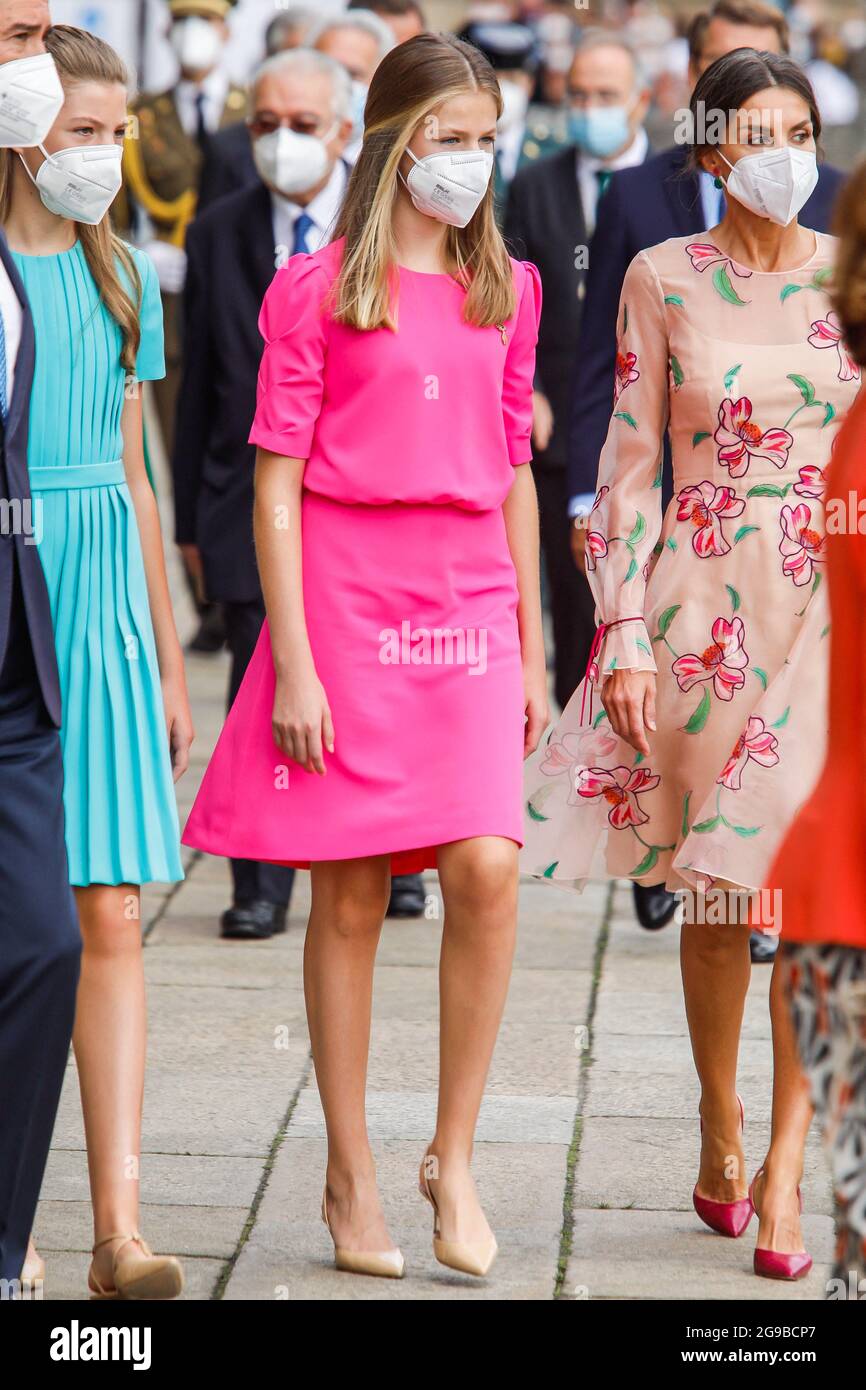 Re Felipe, la regina Letizia, la principessa Leonor e la principessa Sofia frequentano la giornata di San Giacomo alla Cattedrale di Santiago de Compostela, in Spagna, il 25 luglio 2021. Foto di Archie Andrews/ABACAPRESS.COM Foto Stock