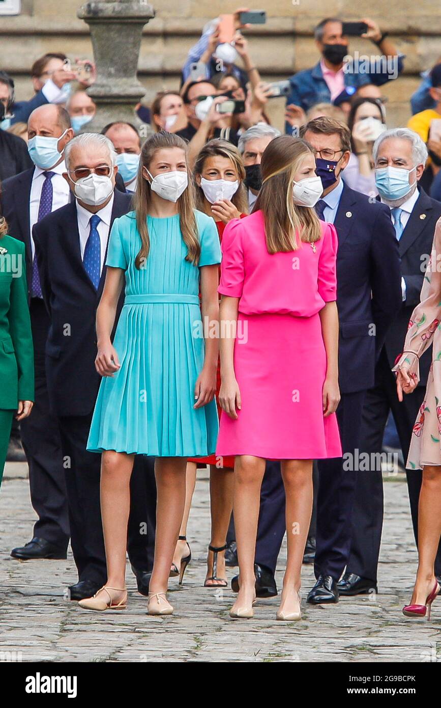 Re Felipe, la regina Letizia, la principessa Leonor e la principessa Sofia frequentano la giornata di San Giacomo alla Cattedrale di Santiago de Compostela, in Spagna, il 25 luglio 2021. Foto di Archie Andrews/ABACAPRESS.COM Foto Stock