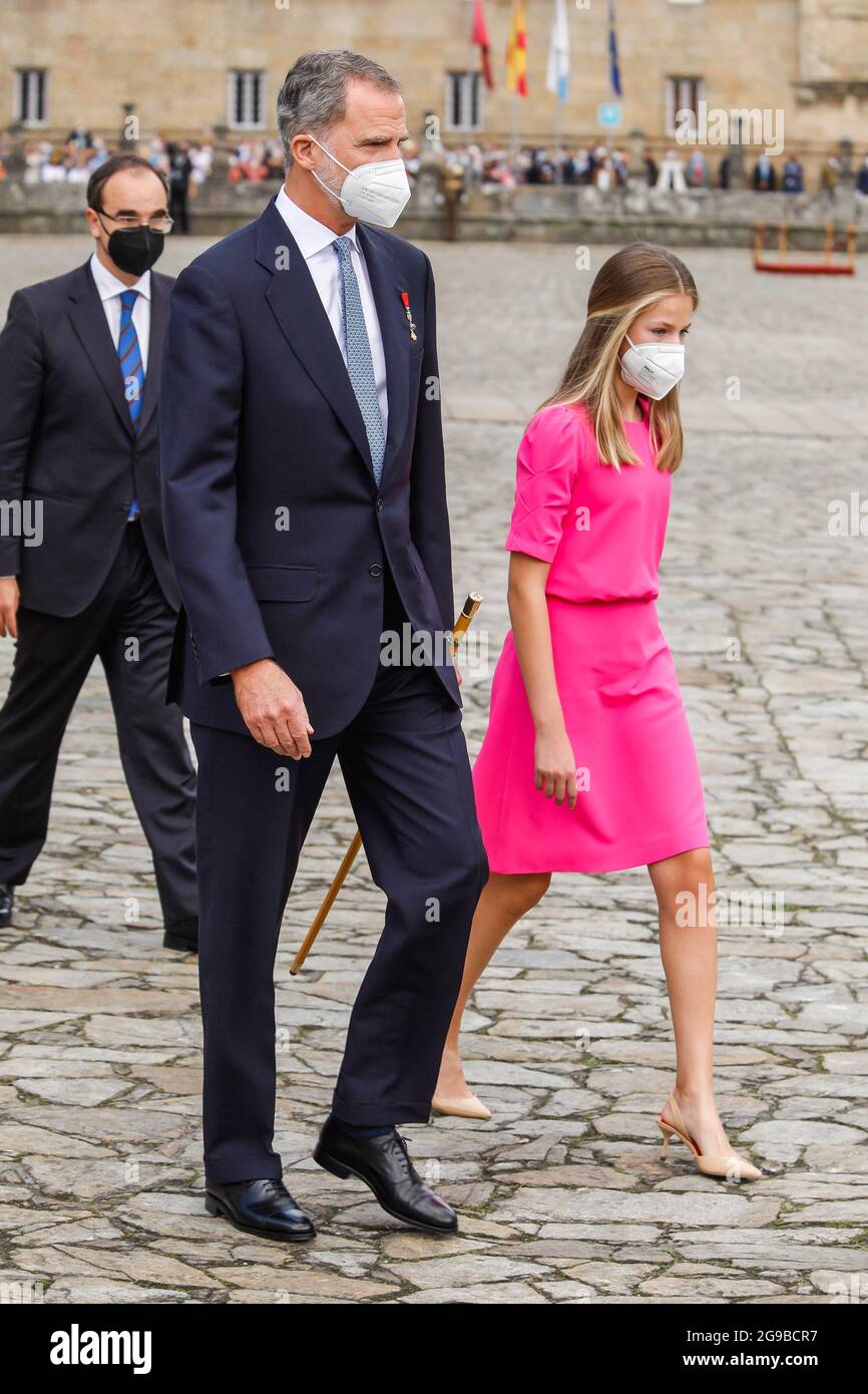Re Felipe, la regina Letizia, la principessa Leonor e la principessa Sofia frequentano la giornata di San Giacomo alla Cattedrale di Santiago de Compostela, in Spagna, il 25 luglio 2021. Foto di Archie Andrews/ABACAPRESS.COM Foto Stock