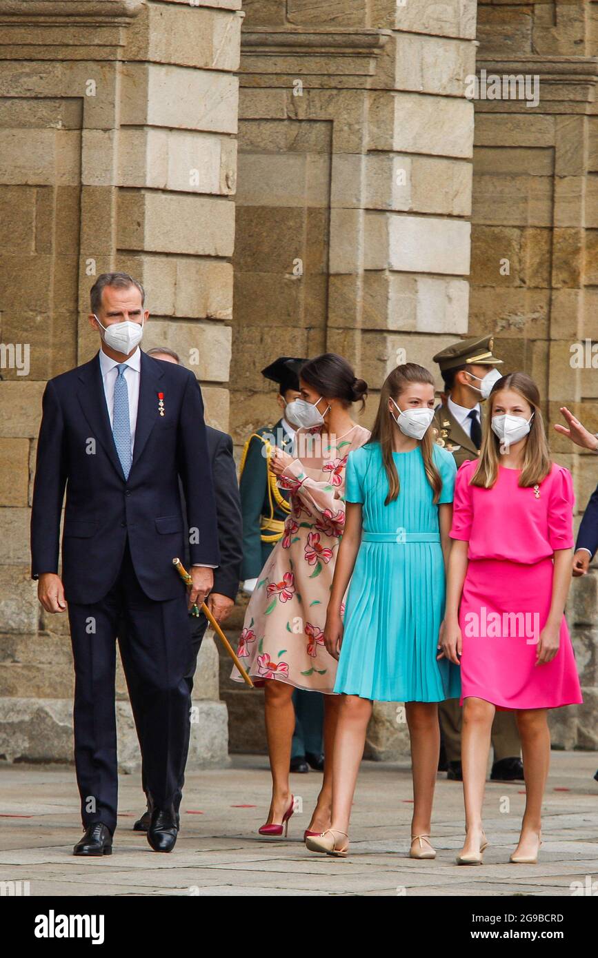 Re Felipe, la regina Letizia, la principessa Leonor e la principessa Sofia frequentano la giornata di San Giacomo alla Cattedrale di Santiago de Compostela, in Spagna, il 25 luglio 2021. Foto di Archie Andrews/ABACAPRESS.COM Foto Stock