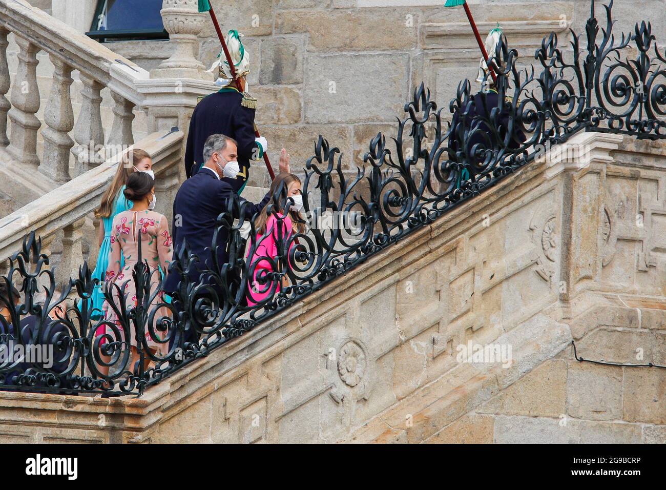 Re Felipe, la regina Letizia, la principessa Leonor e la principessa Sofia frequentano la giornata di San Giacomo alla Cattedrale di Santiago de Compostela, in Spagna, il 25 luglio 2021. Foto di Archie Andrews/ABACAPRESS.COM Foto Stock