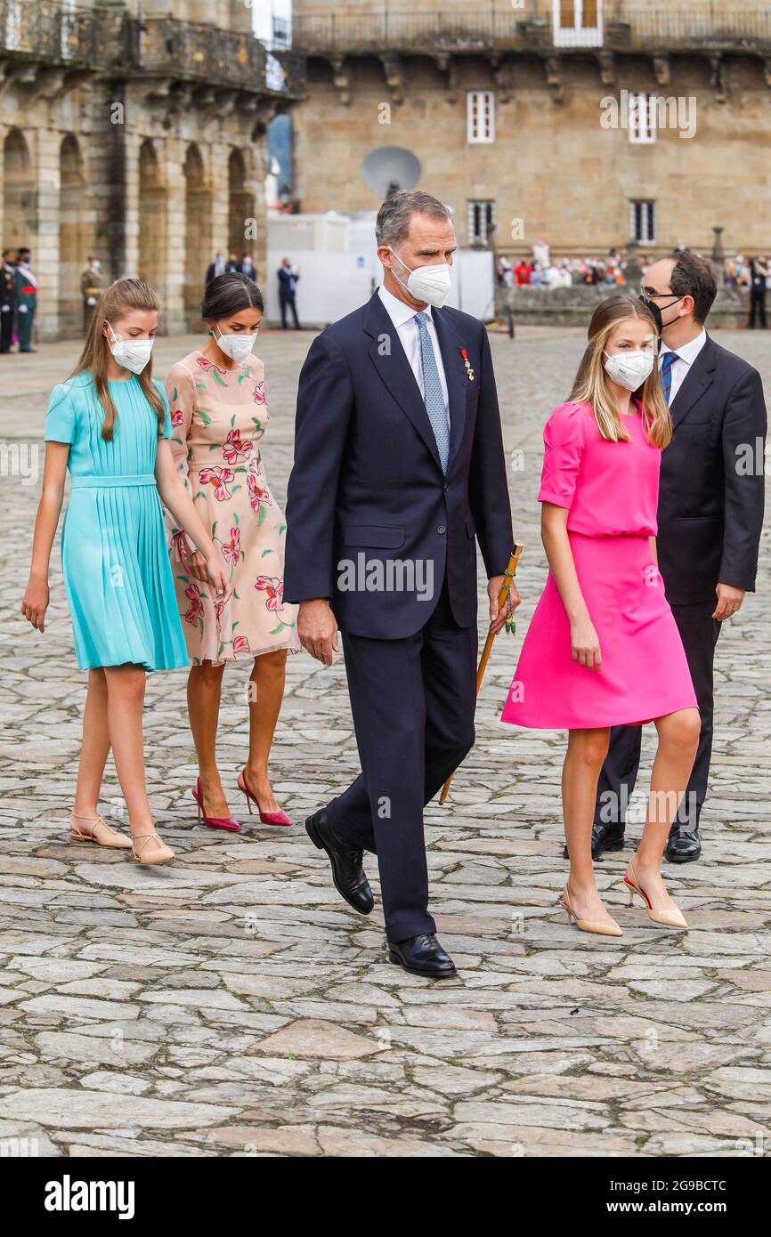 Re Felipe, la regina Letizia, la principessa Leonor e la principessa Sofia frequentano la giornata di San Giacomo alla Cattedrale di Santiago de Compostela, in Spagna, il 25 luglio 2021. Foto di Archie Andrews/ABACAPRESS.COM Foto Stock