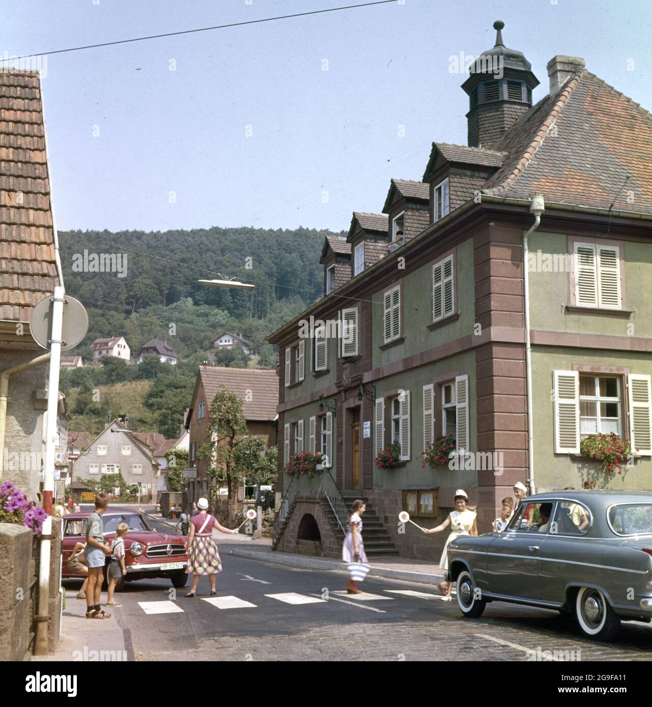 Trasporti, auto, Borgward Isabella Limousine, Germania, 1960, INFORMAZIONI-AGGIUNTIVE-DIRITTI-AUTORIZZAZIONE-NON-DISPONIBILI Foto Stock