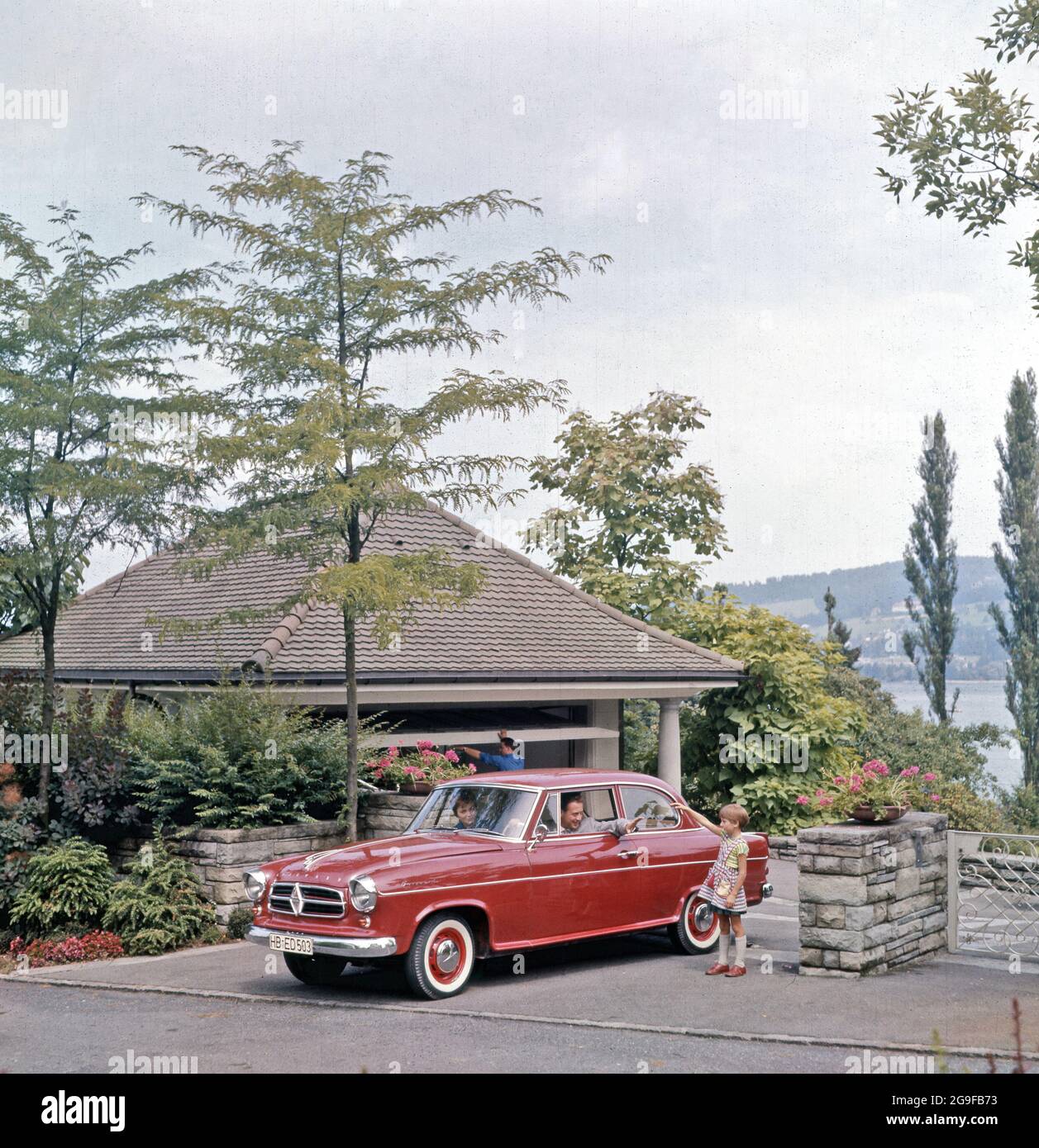 Trasporti, auto, Borgward Isabella Limousine, Germania, 1960, INFORMAZIONI-AGGIUNTIVE-DIRITTI-AUTORIZZAZIONE-NON-DISPONIBILI Foto Stock