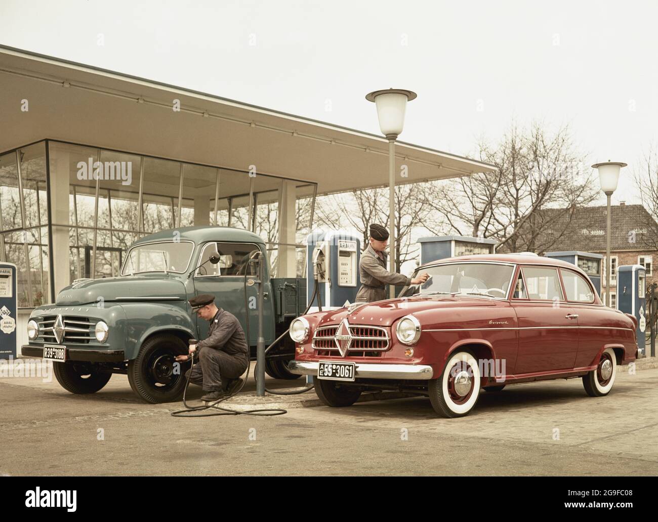 Trasporti, auto, Borgward Isabella, 1954, DIRITTI-AGGIUNTIVI-AUTORIZZAZIONE-INFORMAZIONI-NON-DISPONIBILI Foto Stock