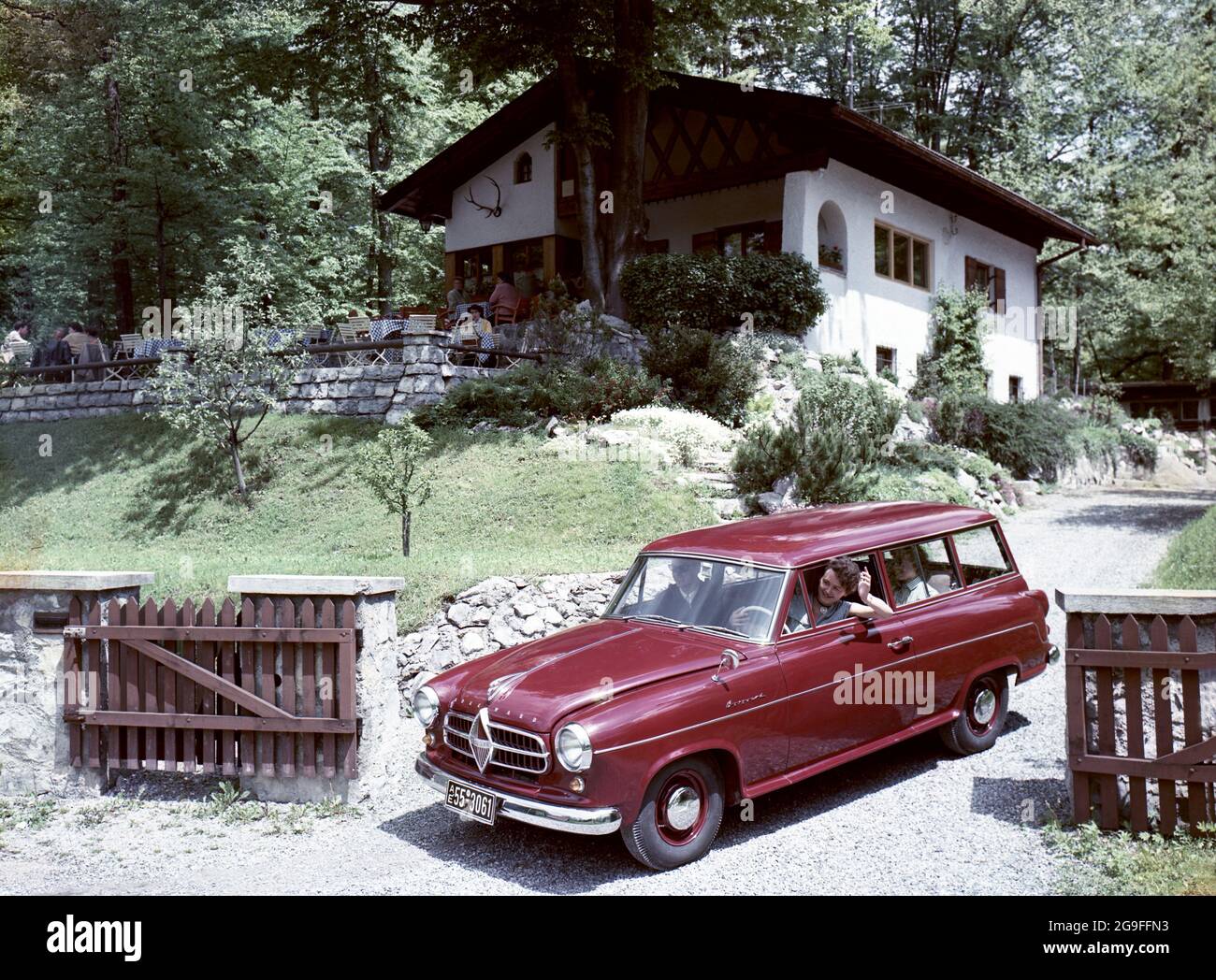 Trasporti, auto, Borgward Isabella Combi, Germania, 1955, INFORMAZIONI-AGGIUNTIVE-DIRITTI-AUTORIZZAZIONE-NON-DISPONIBILI Foto Stock