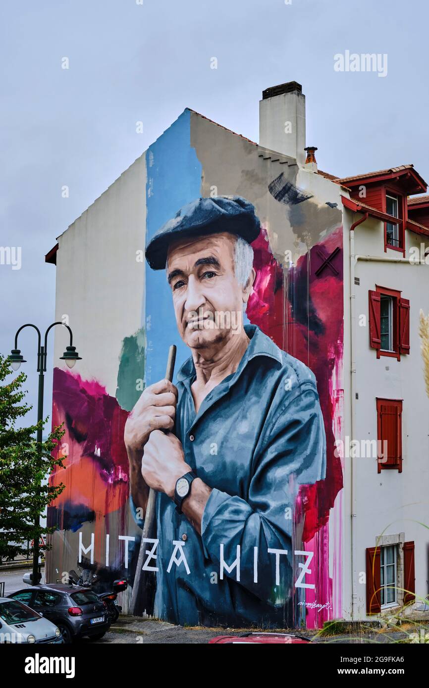 Francia, Pyrénées-Atlantiques (64), Bayonne, arte di strada nel quartiere di Saint-Esprit Foto Stock