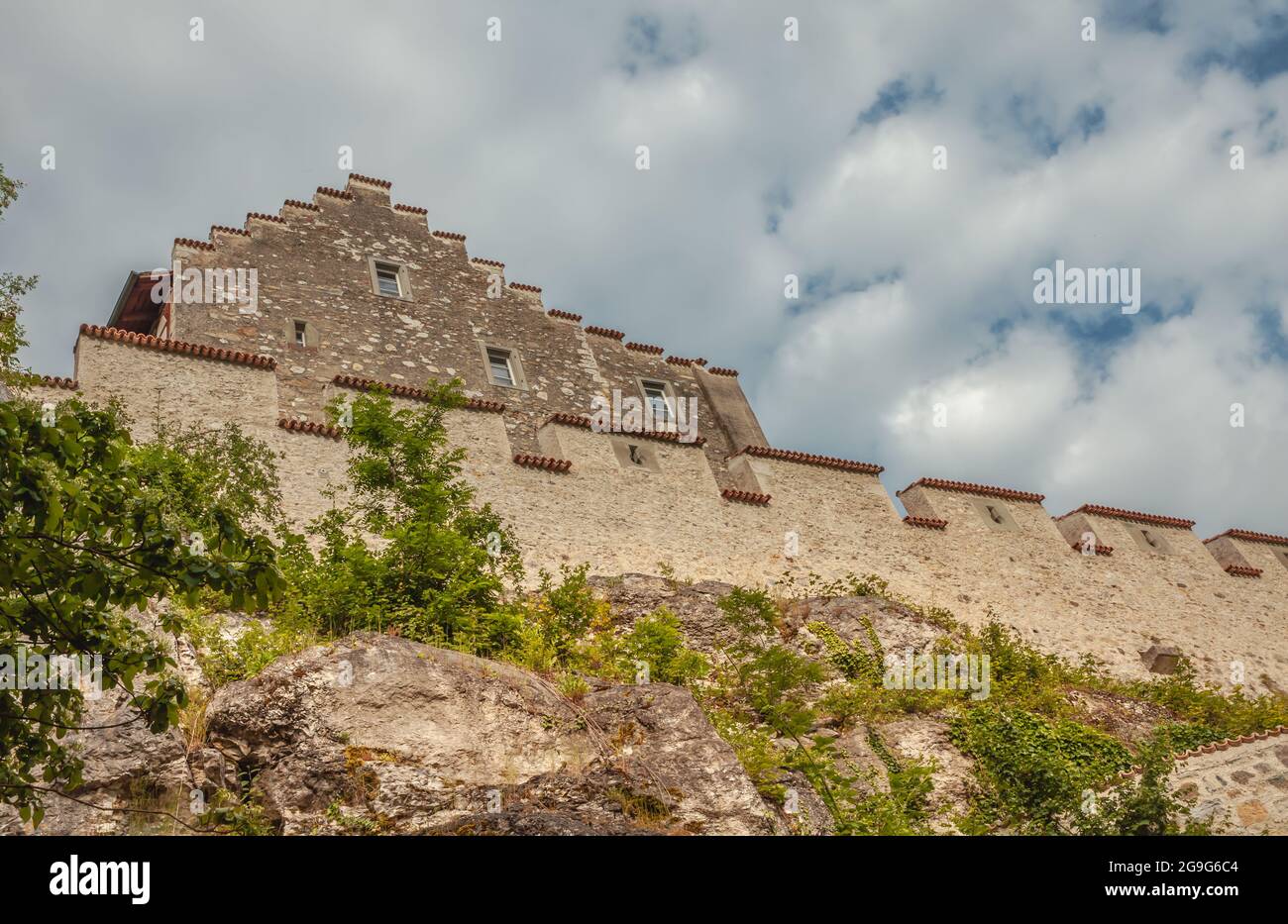 Vista dettagliata del Castello di Laufen a Laufen-Uhwiesen alle Cascate del Reno Foto Stock