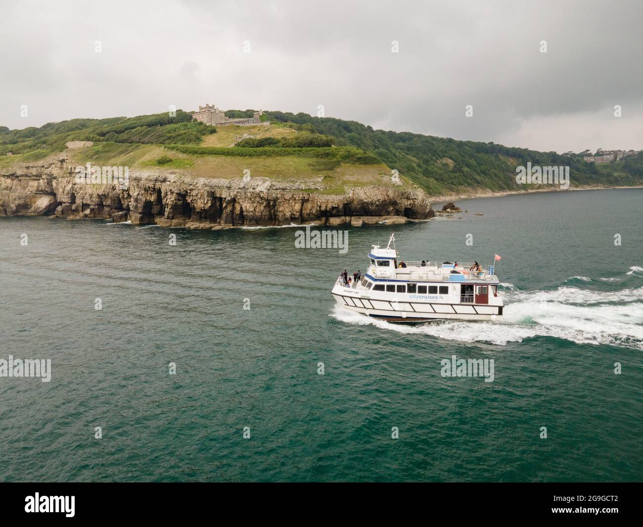 City Cruises da Poole- un tour in barca lungo la Jurassic Coast a Dorset, nel sud-ovest dell'Inghilterra Foto Stock
