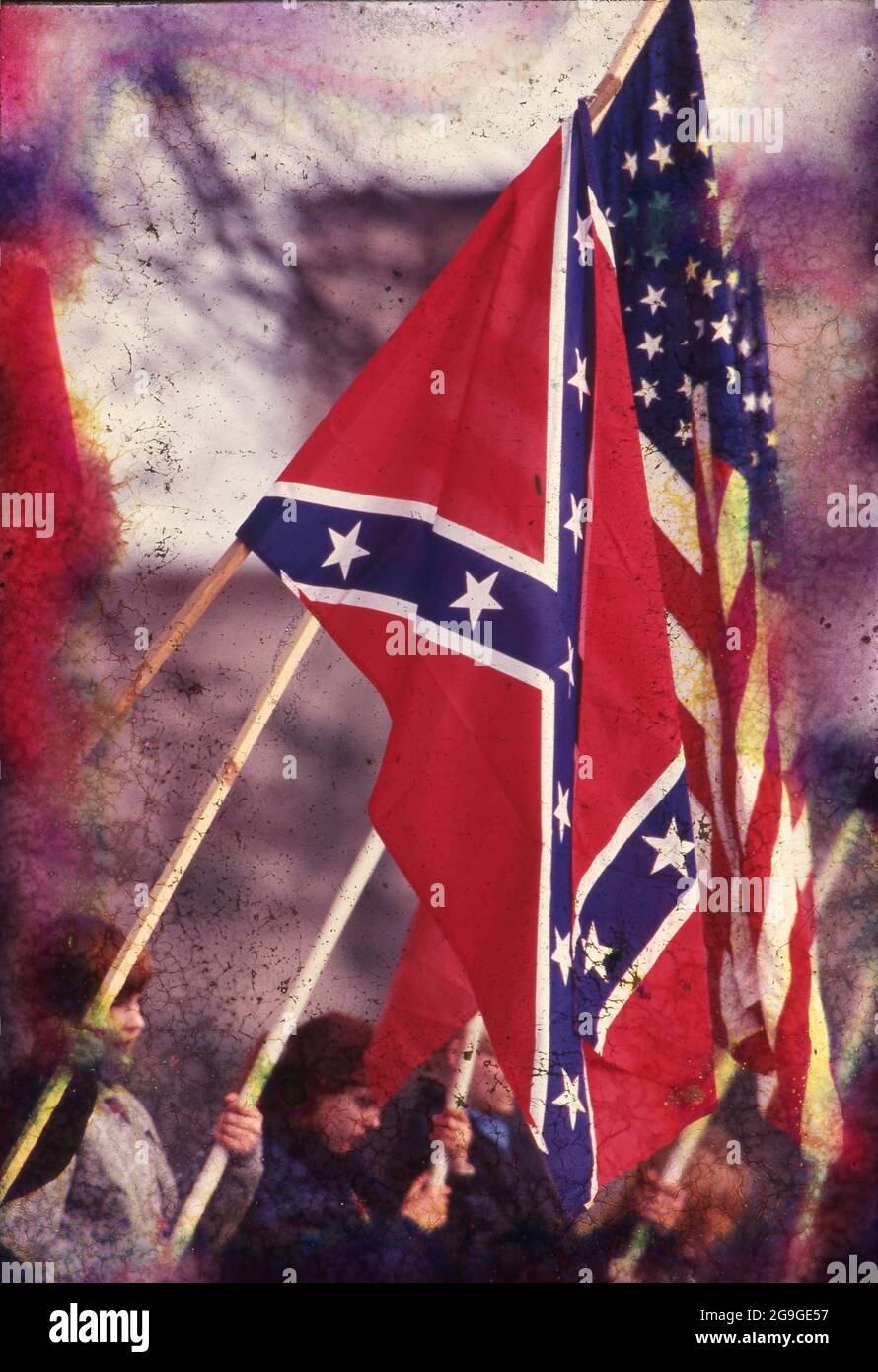 Houston, Texas USA, luglio 1990: Rally KU Klux Klan nel centro di Houston durante il G7 Economic Summit alla Rice University. ©Bob Daemmrich Foto Stock