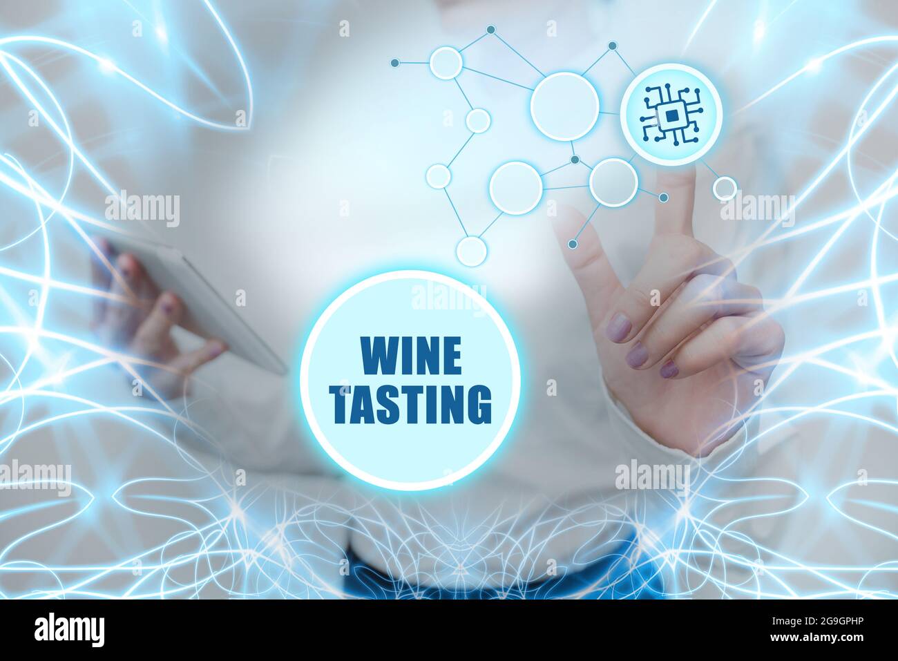 Testo scritto a mano degustazione di vini. Business Showcase Degustation Alcohol Social Gathering Gourmet Winery Drinking Lady Holding Tablet pressing on Virtual Foto Stock