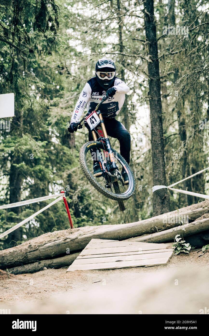 SAURER Elia durante l'evento iXS European Downhill Cup, Mountain Bike bike  il 25 luglio 2021 a pila, Italia - Foto Olly Bowman / DPPI Foto stock -  Alamy