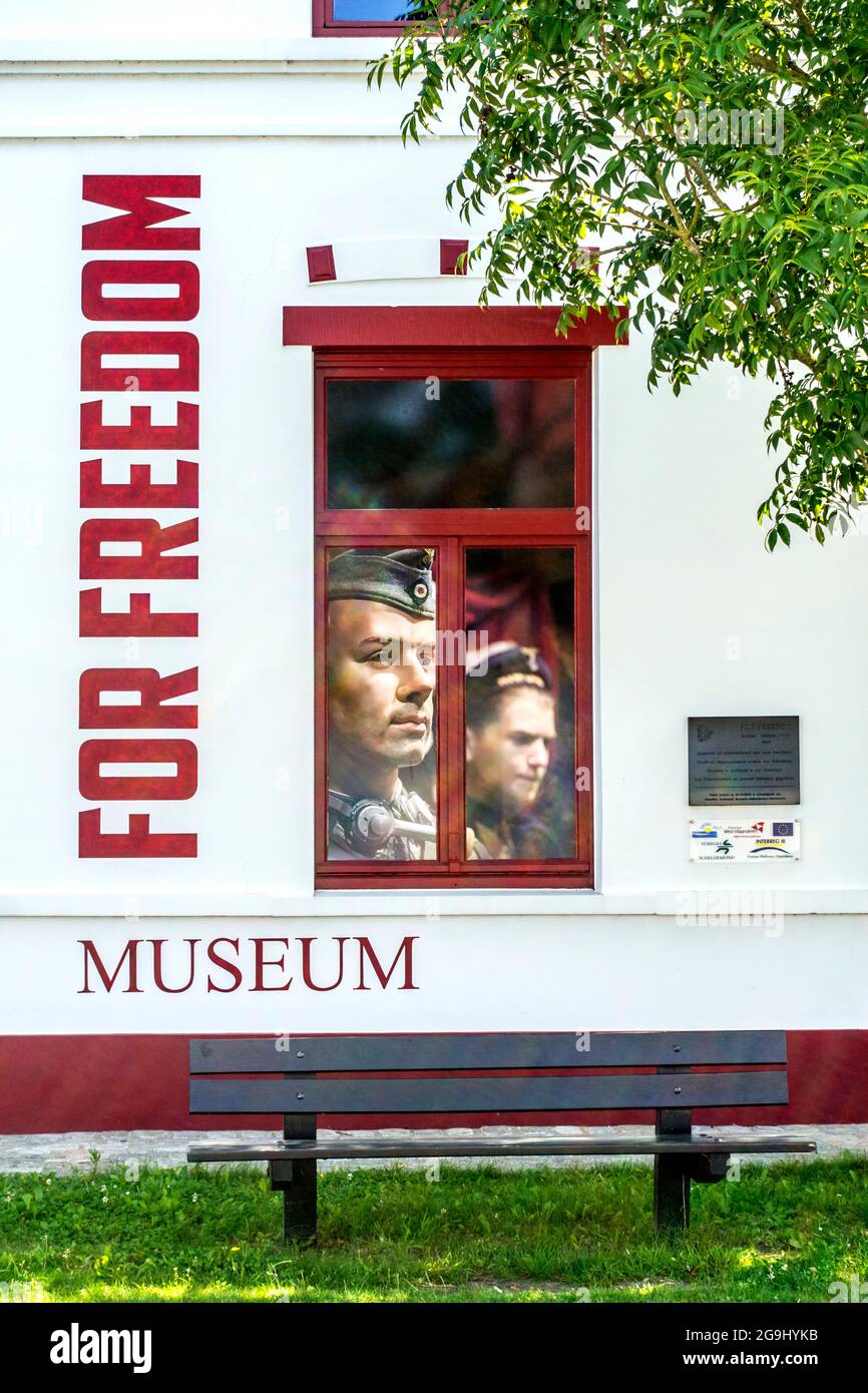 Ingresso al Museo per la libertà sulla seconda guerra mondiale a Ramskapelle, Knokke-Heist, Fiandre Occidentali, Belgio Foto Stock