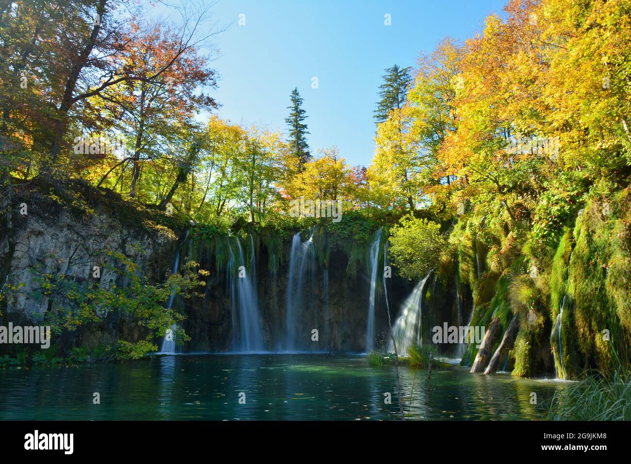 Cascate nel Parco Nazionale di Plitvice in autunno, Croazia Foto Stock