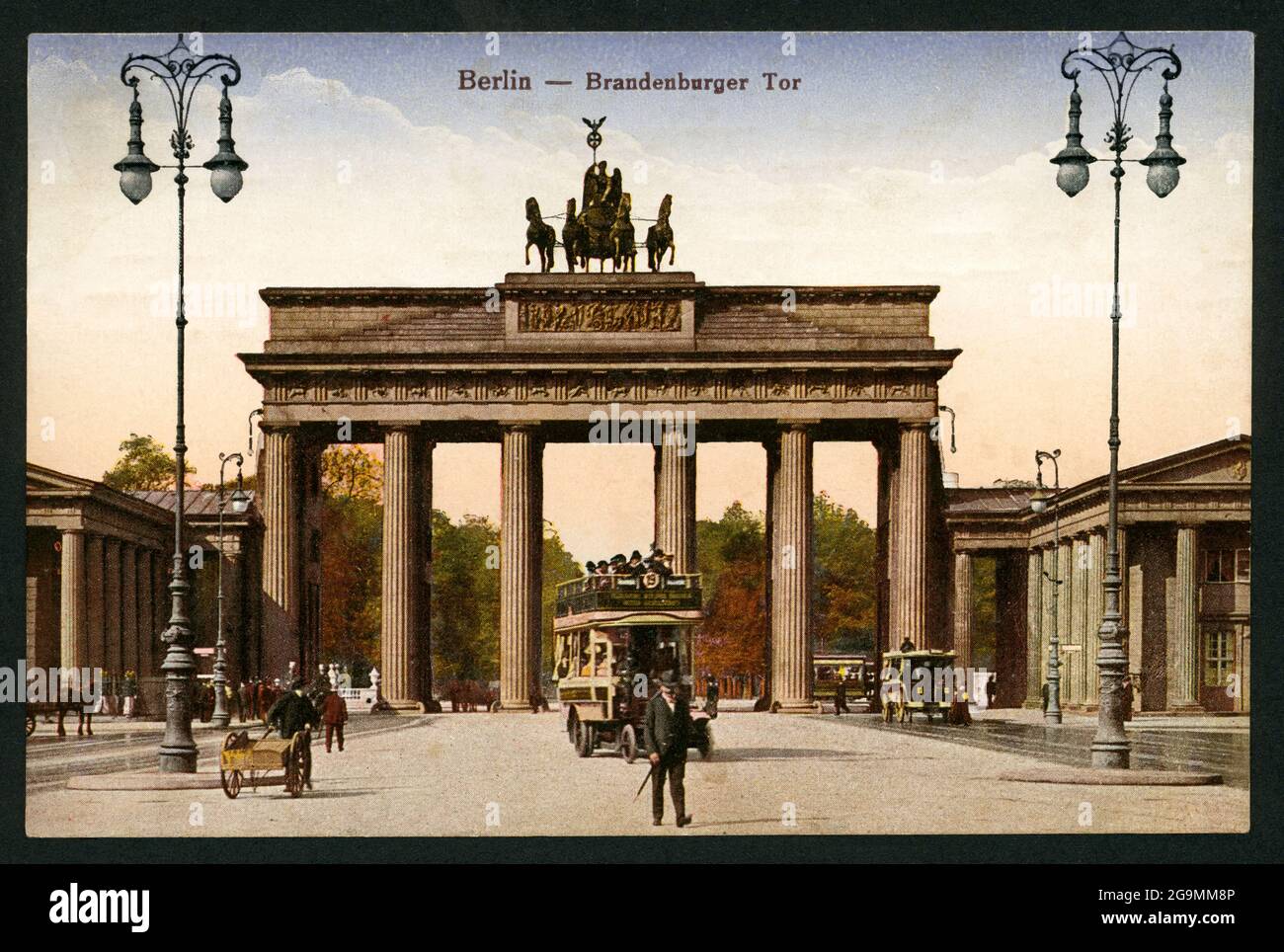 Geografia / viaggio, Germania, Berlino, porta di Brandeburgo, cartolina, INFORMAZIONI-AGGIUNTIVE-DIRITTI-AUTORIZZAZIONE-NON-DISPONIBILI Foto Stock