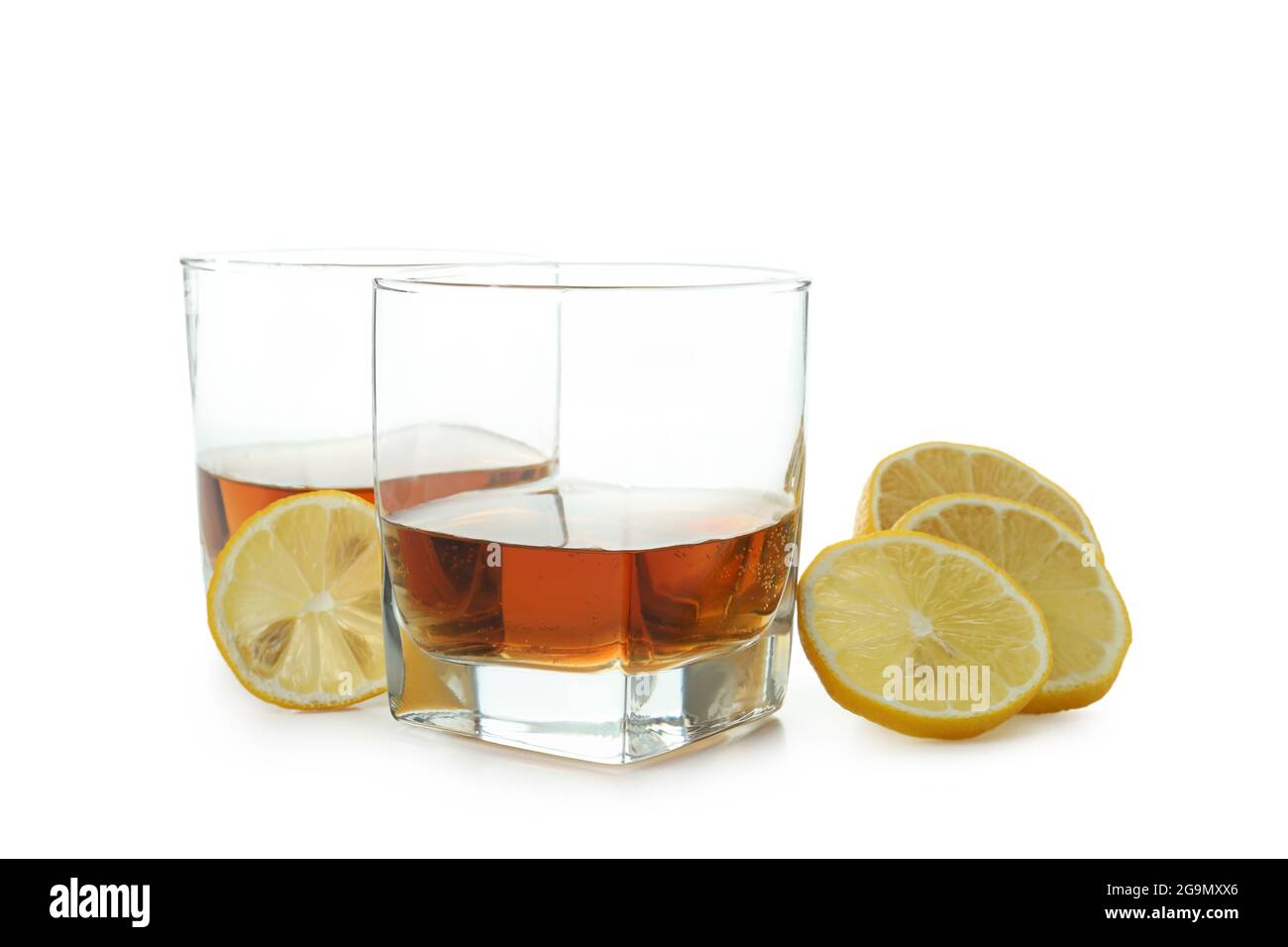 Concetto di bevande alcoliche dure con cognac, isolato su sfondo bianco Foto Stock