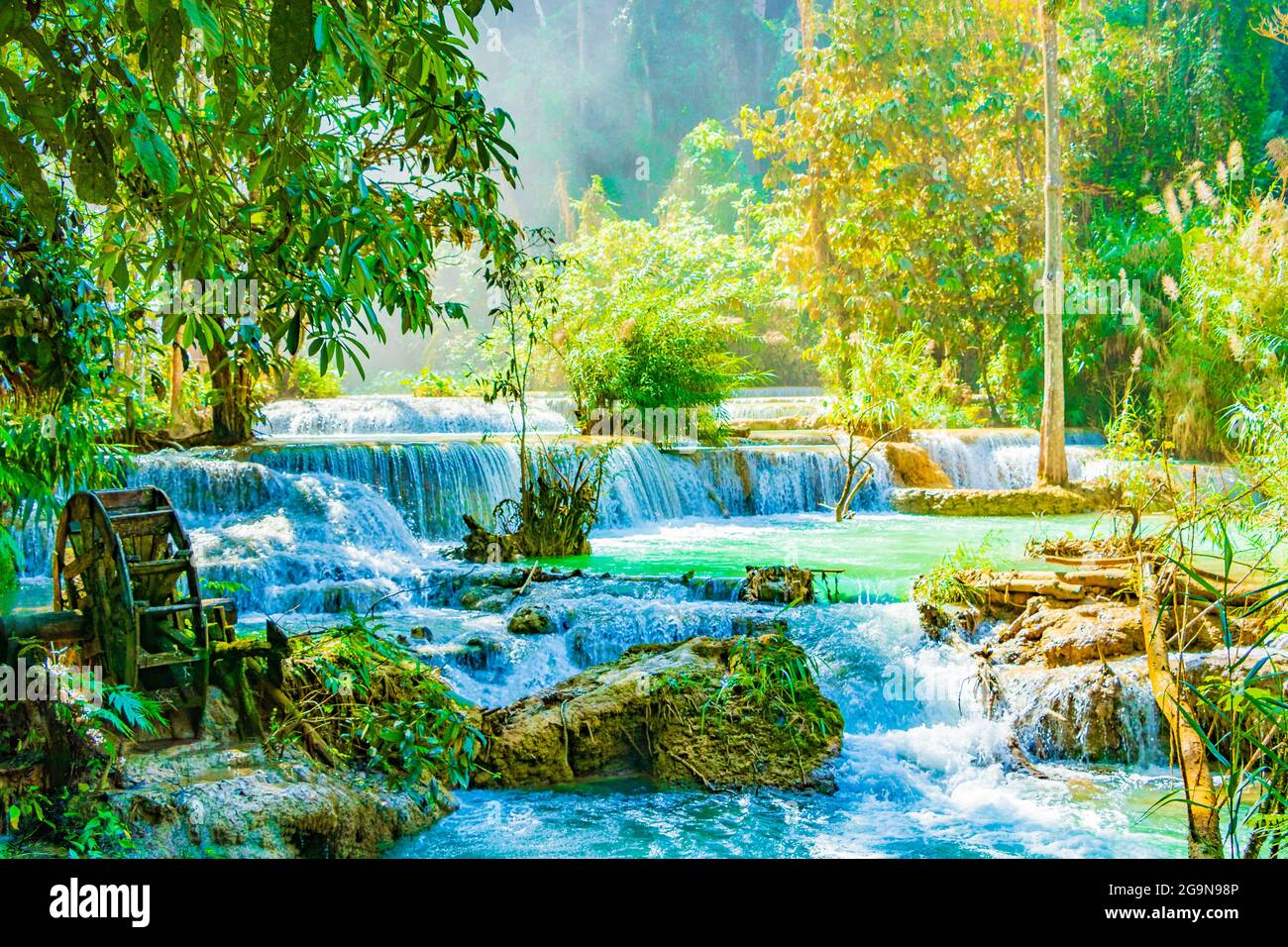 Le cascate più belle del mondo, la cascata turchese Kuang si a Luang  Prabang Laos Foto stock - Alamy