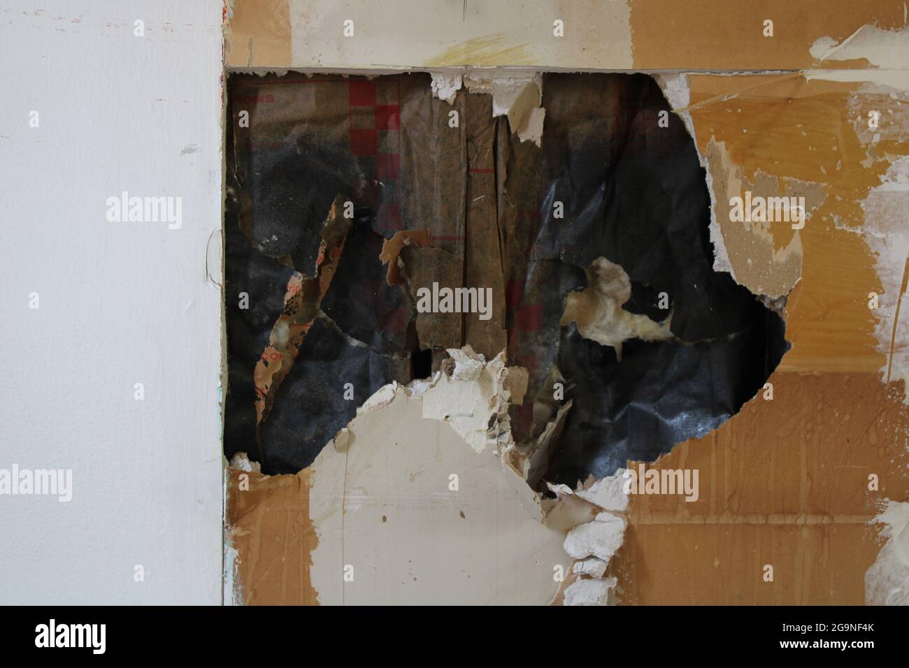 Un foro in Drywall Foto Stock