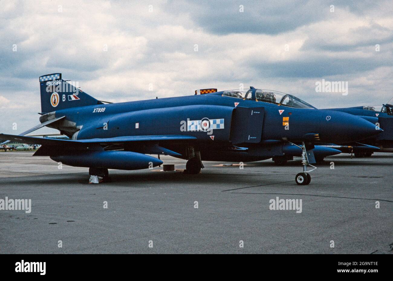 McDonnell Douglas F-4 Phantom FGR 2, numero di serie XT899, della British Royal Air Force. Foto scattata al Fairford Airshow nel luglio 1991. Foto Stock