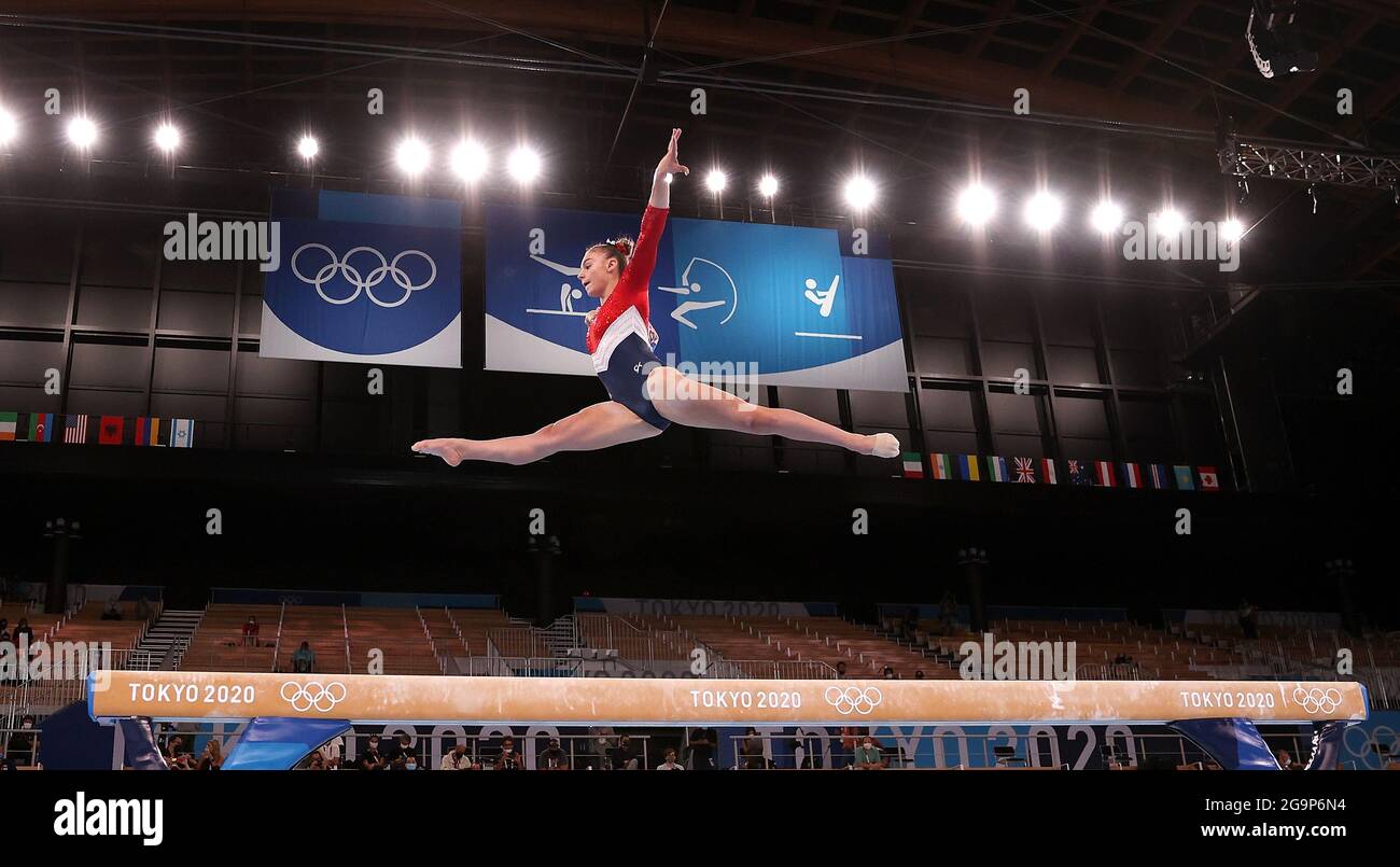 Tokyo, Giappone. 27 luglio 2021. Grace McCallum degli Stati Uniti compete nel raggio di equilibrio della finale di squadra femminile di ginnastica artistica ai Giochi Olimpici di Tokyo 2020 a Tokyo, Giappone, il 27 luglio 2021. Credit: CaO Can/Xinhua/Alamy Live News Foto Stock