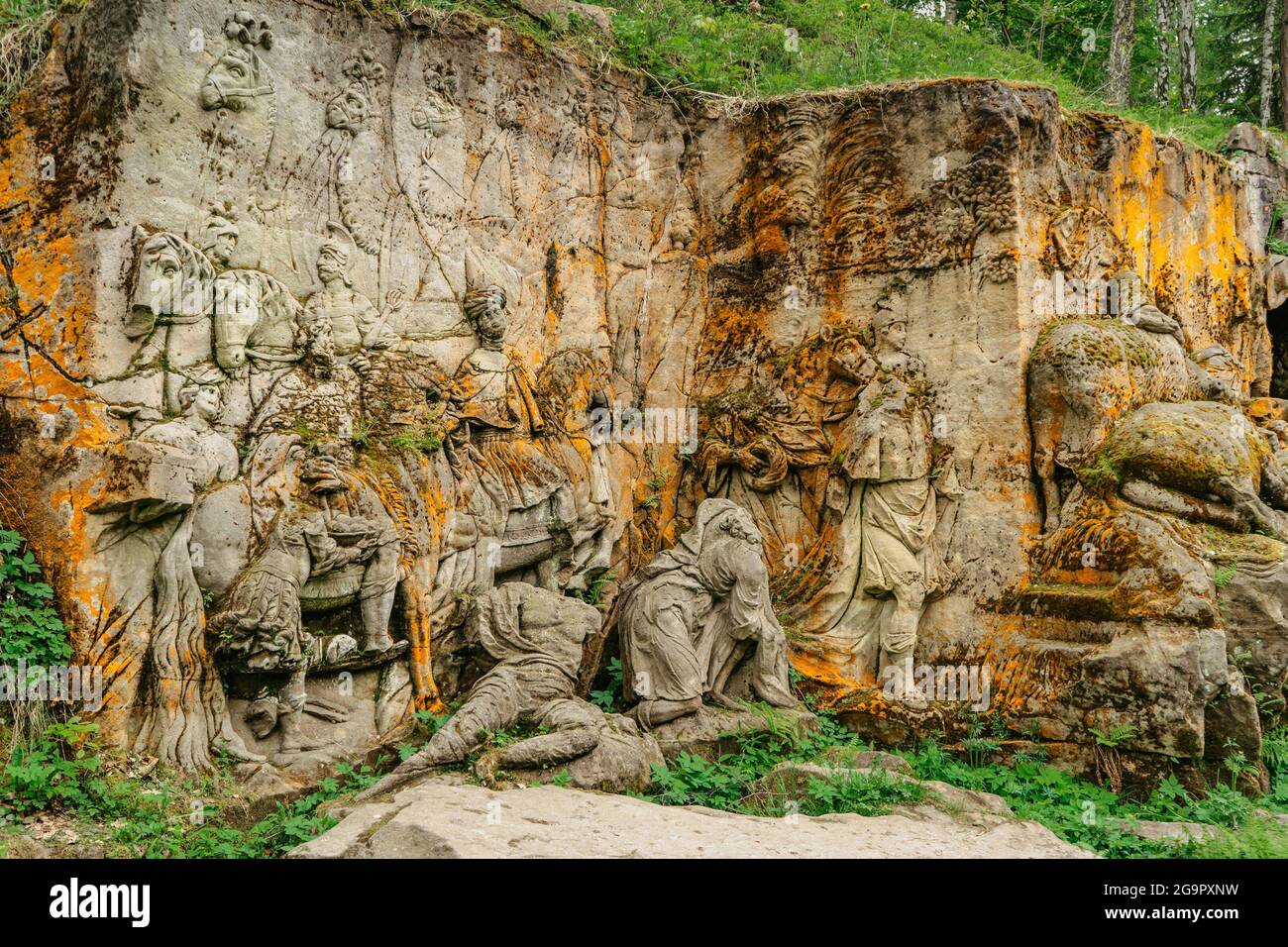 Kuks, Repubblica Ceca - 23 maggio 2021. Betlemme di Braun. Gruppo di sculture e rilievi scolpiti nella roccia creata dal famoso autore Matyas Braun Foto Stock