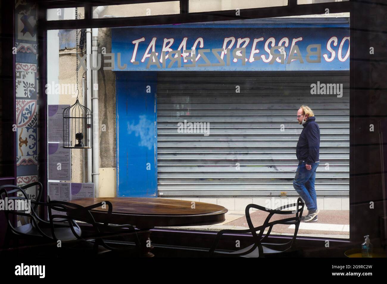 Old Tobacco shop, Cherbourg, dipartimento della Manica, Cotentin, Normandia, Francia Foto Stock