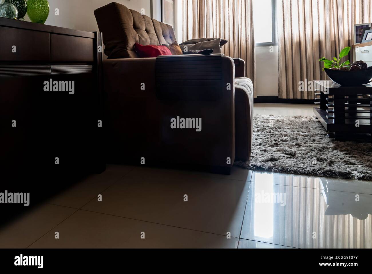 Interno di un appartamento arredato Foto Stock