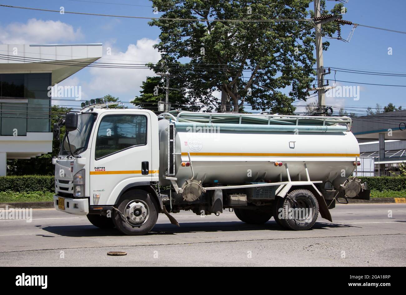 Chiangmai, Thailandia - Luglio 13 2021: Privato di fogna camion. Foto sulla strada n.121 a circa 8 km dal centro di Chiangmai, thailandia. Foto Stock