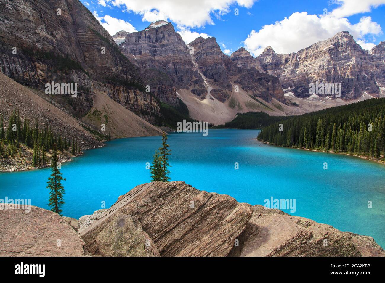 Lago Moraine nella Valle dei dieci picchi, Banff National Park; Alberta, Canada Foto Stock