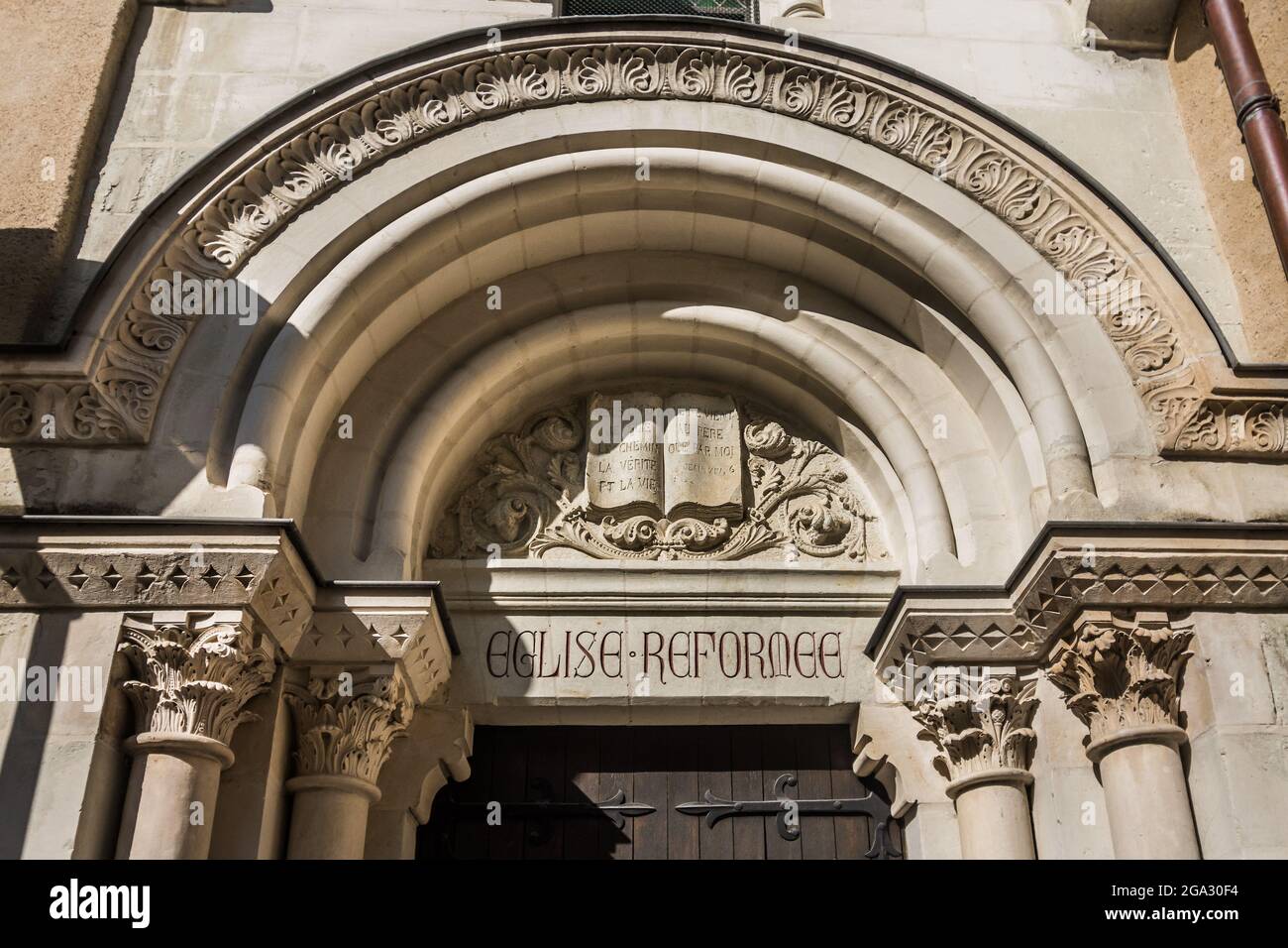 Ingresso a Eglise Réformée / chiesa di riforma - Angers, Maine-et-Loire (49), Francia. Foto Stock