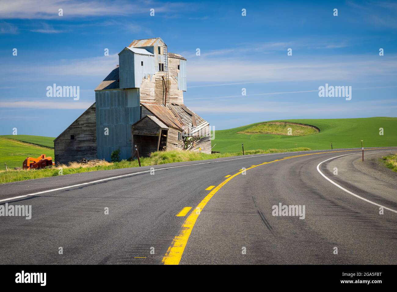 Ascensore Old Grain vicino a Pullman, Washington, nella regione di Palouse, Washington orientale. Foto Stock