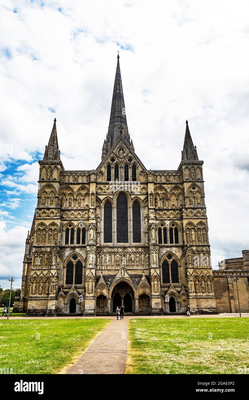 La cattedrale di Salisbury nel wiltshire, inghilterra, regno unito. Foto Stock