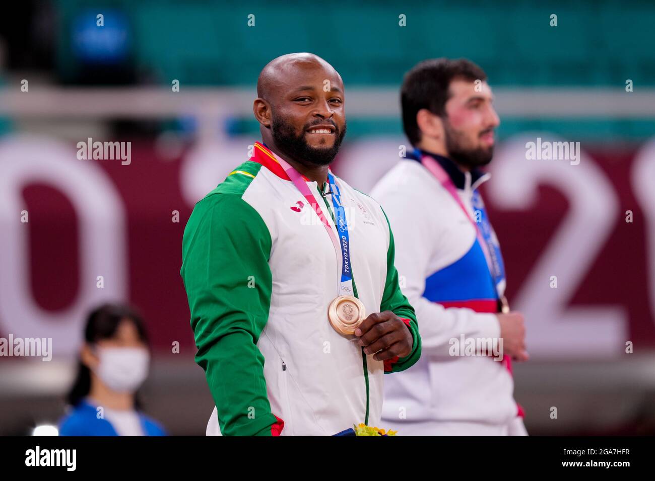TOKYO, GIAPPONE - LUGLIO 29: Jorge Fonseca del Portogallo con la medaglia di bronzo che si pone per una foto durante la cerimonia di Medaglia di Judo durante i Giochi Olimpici di Tokyo 2020 al Nippon Budokan il 29 luglio 2021 a Tokyo, Giappone (Foto di Yannick Verhoeven/Orange Pictures) Foto Stock