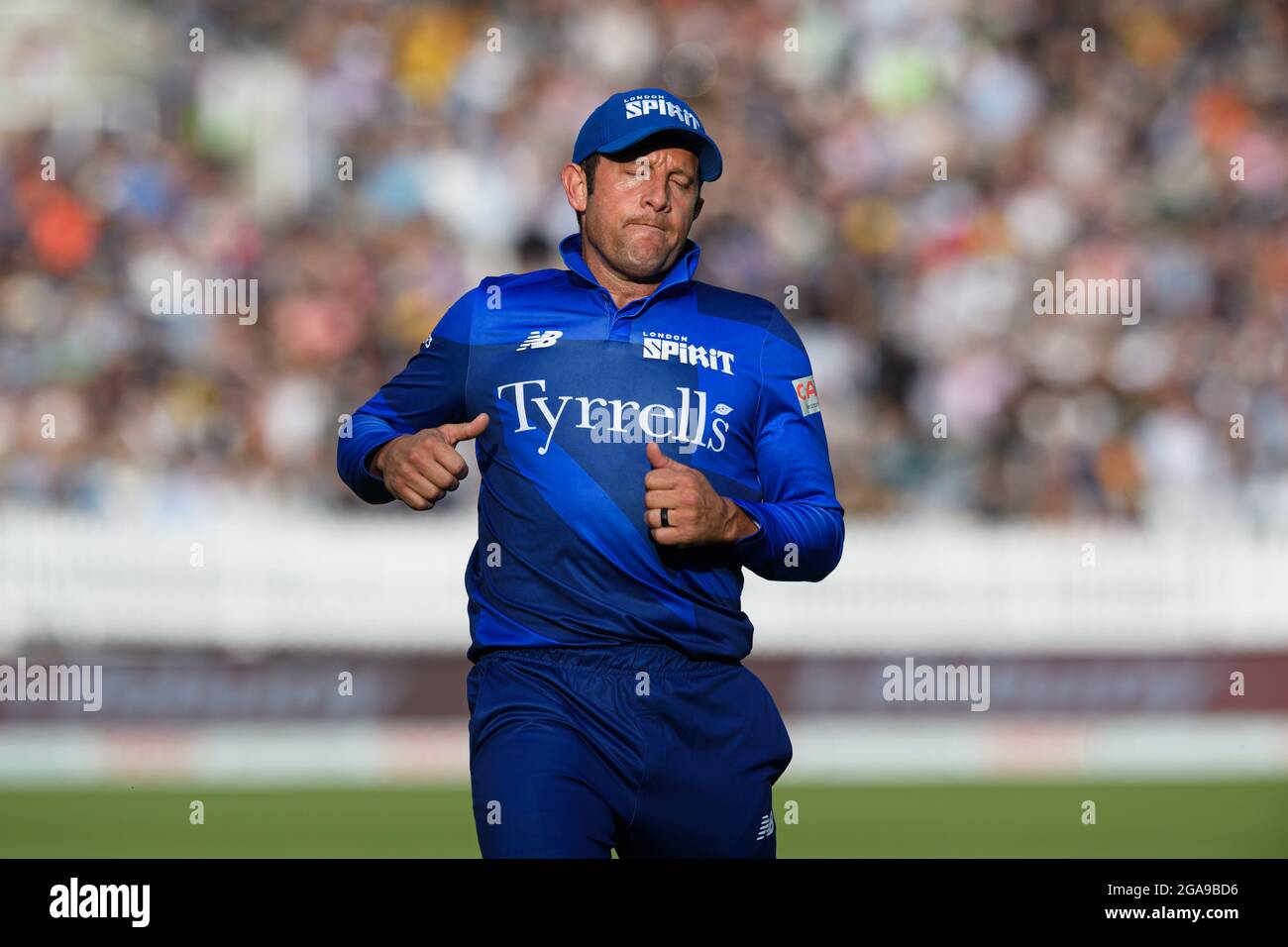 LONDRA, REGNO UNITO. 29 Lug 2021. Roelof van der Merwe of London Spirit durante i cento tra London Spirit vs Trent Rockets al Lord's giovedì 29 luglio 2021 a LONDRA, INGHILTERRA. Credit: Taka G Wu/Alamy Live News Foto Stock