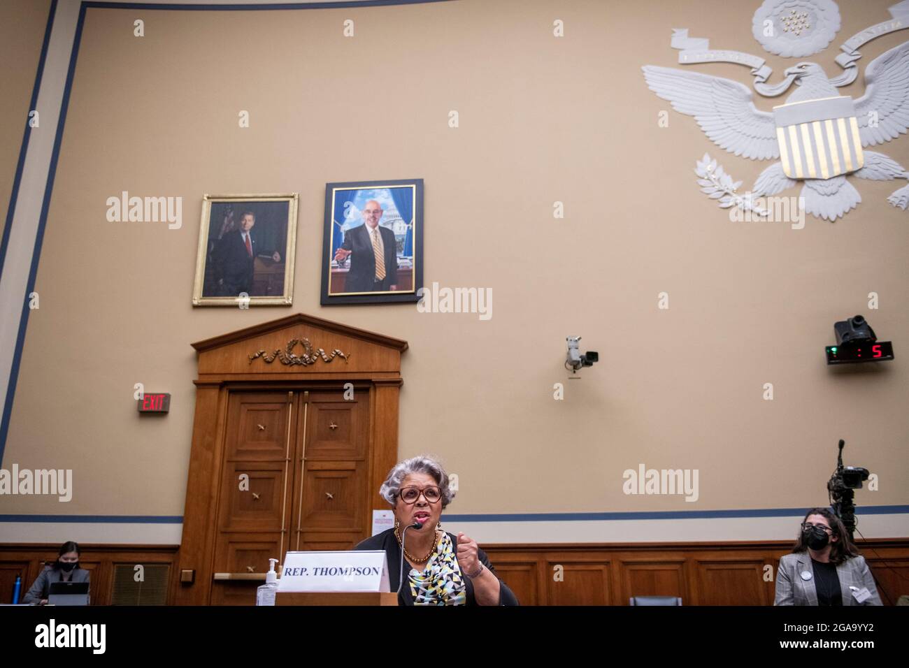 Washington, Stati di Vereinigte. 29 luglio 2021. Senfrontia Thompson, rappresentante dello Stato del Texas, membro della Commissione di selezione per i diritti costituzionali e le rimedi, appare davanti a un'audizione della Camera Committee on Oversight and Reform on Democracy in Danger: The Assault on Voting Rights in Texas, nella Rayburn House Office Building di Washington, DC, giovedì 29 luglio 2021. Credit: Rod Lamkey/CNP/dpa/Alamy Live News Foto Stock