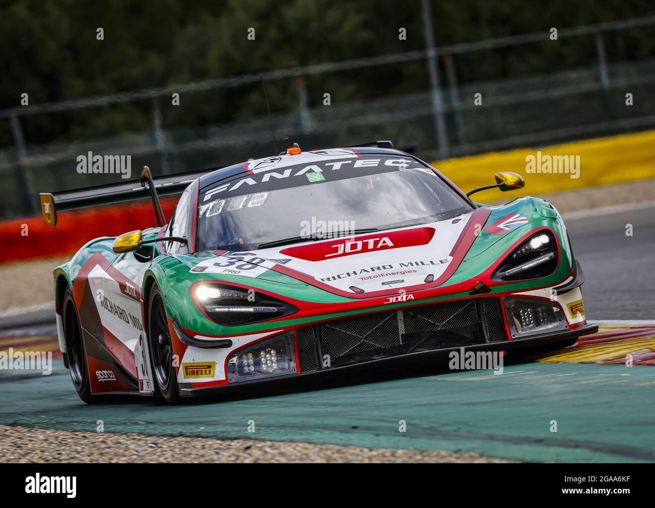 38 Barnicoat ben (gbr), Wilkinson Oliver (gbr), Bell Rob (gbr), JOTA, McLaren 720 S GT3, azione durante la TotalEnergies 24 ore di Spa, 6° round del 2021 Fanatec GT World Challenge Europe Powered by AWS, dal 28 luglio al 1 agosto 2021 sul circuito di Spa-Francorchamps, a Stavelot, Belgio - Foto Francois Flamand / DPPI Foto Stock