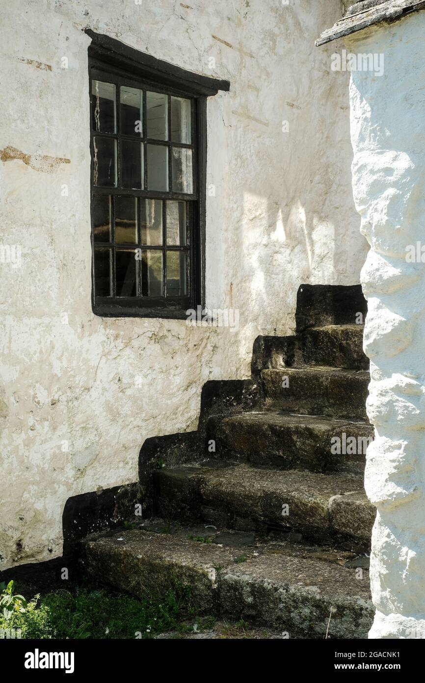Tradizionale cottage imbiancato a St Ives in Cornovaglia, Regno Unito. Foto Stock
