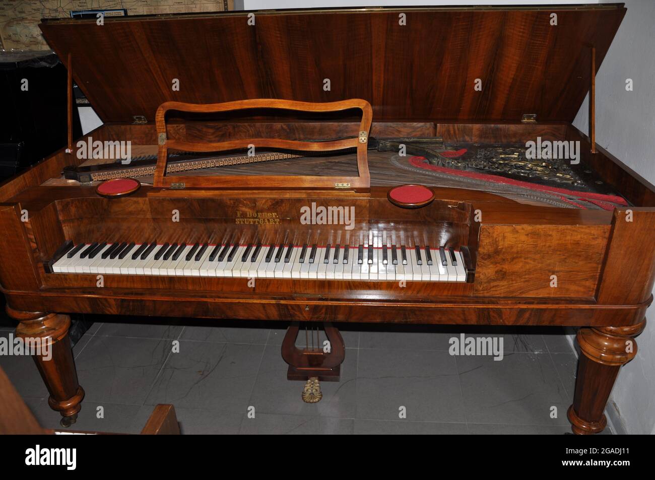 Bergamo, 2021 luglio, Italia. F.Dorner Stuttgart Goldene Medaille piano dal 1876. Anno. Foto Stock