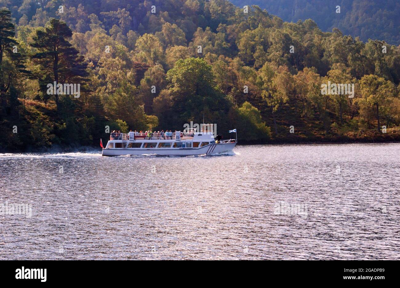 Barca turistica 'Lady of the Lake' sul Loch Katrine, Stirlingshire, Scozia Foto Stock