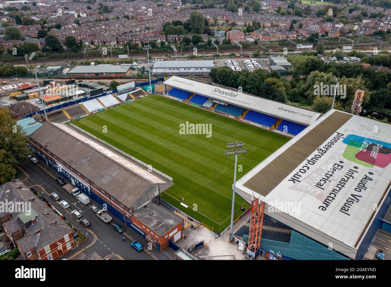 Drone aereo Vista del Club di Calcio della Stockport County Foto Stock