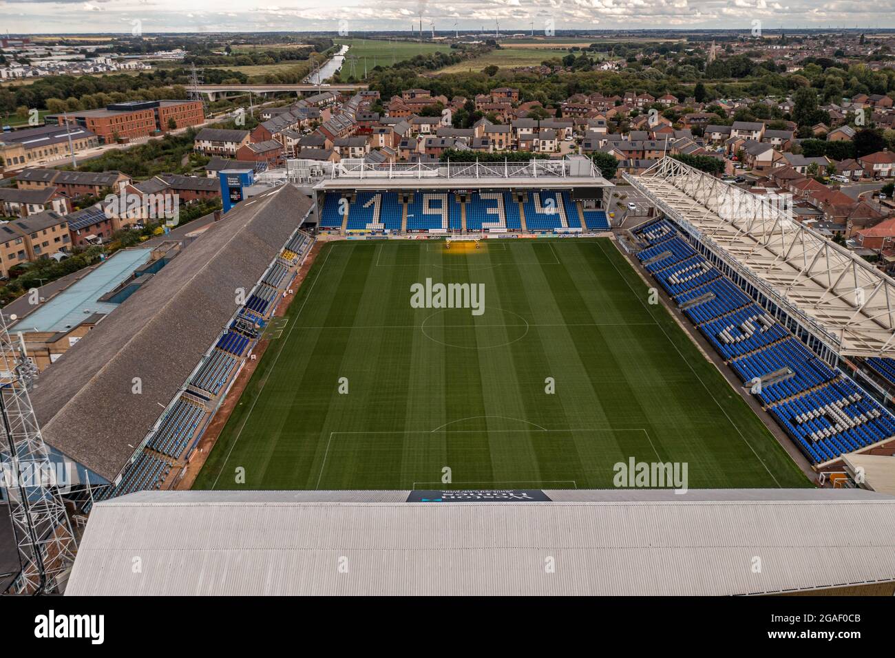 Vista aerea del RAFFINATO stadio del club di calcio Peterborough, il drone Weston Homes Stadium Foto Stock