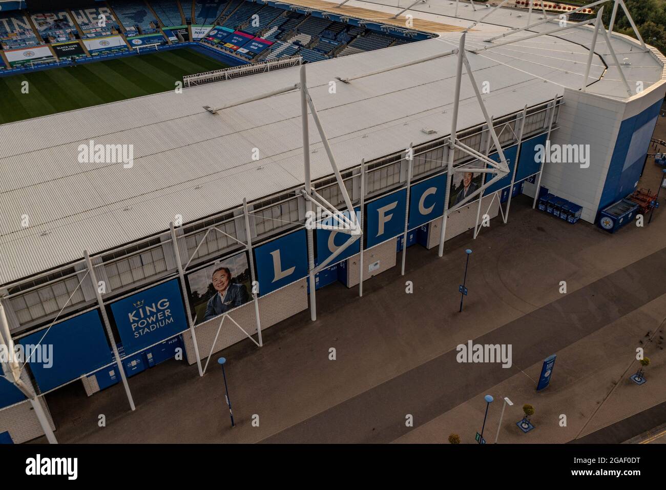 King Power Stadium sede dell'ex Premier League Champions Leicester City Football Drone Aerial Crash Sito dell'elicottero Vichai Srivaddhanaprabha Foto Stock