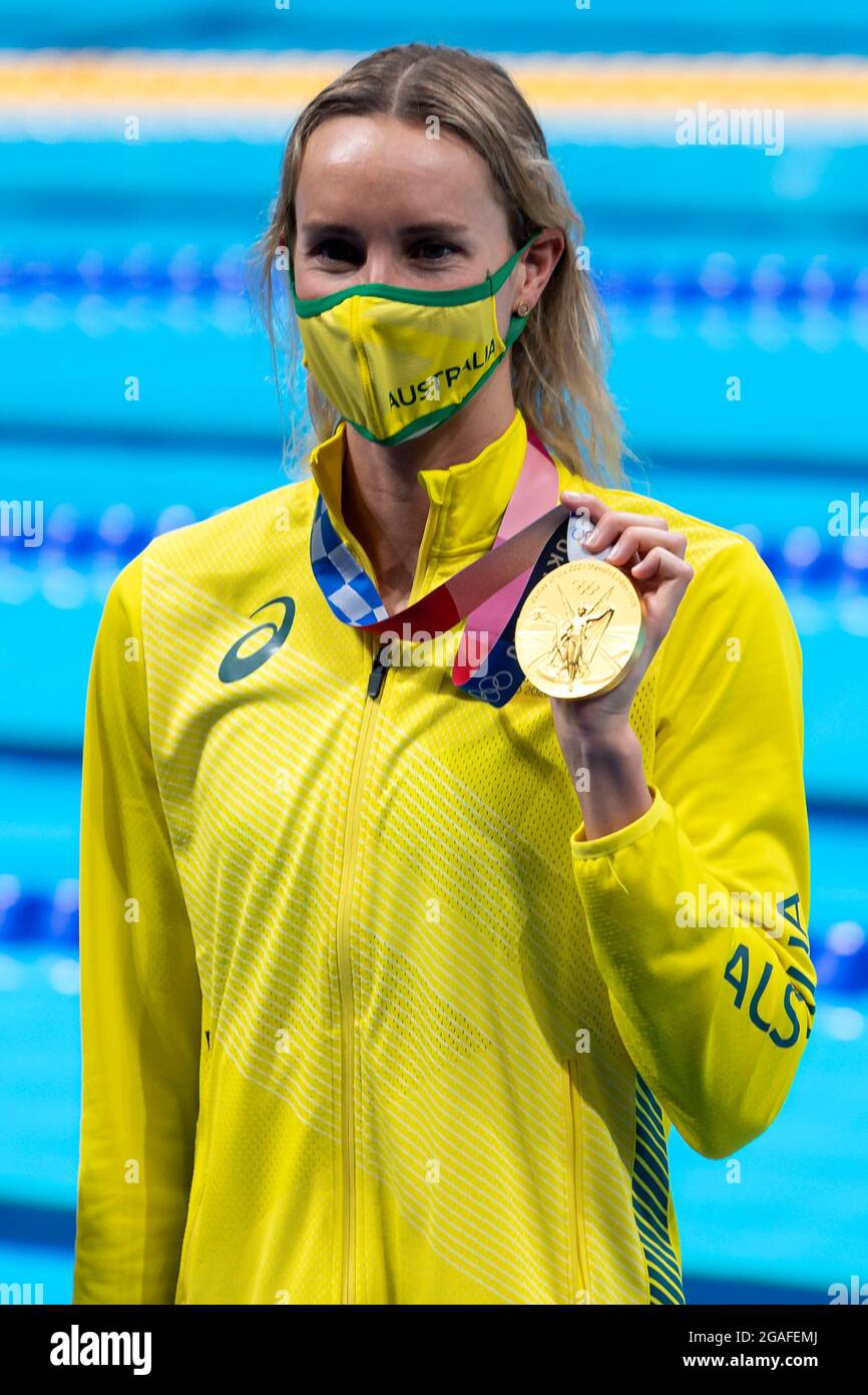 Tokyo, Giappone. 30 luglio 2021. TOKYO, GIAPPONE - LUGLIO 30: Emma McKeon dell'Australia mostra la medaglia d'oro dopo aver vinto la finale femminile di 100m Freestyle durante i Giochi Olimpici di Tokyo 2020 al Tokyo Aquatics Center il 30 luglio 2021 a Tokyo, Giappone (Foto di Giorgio Scala/Orange Pictures) Credit: Orange Pics BV/Alamy Live News Foto Stock